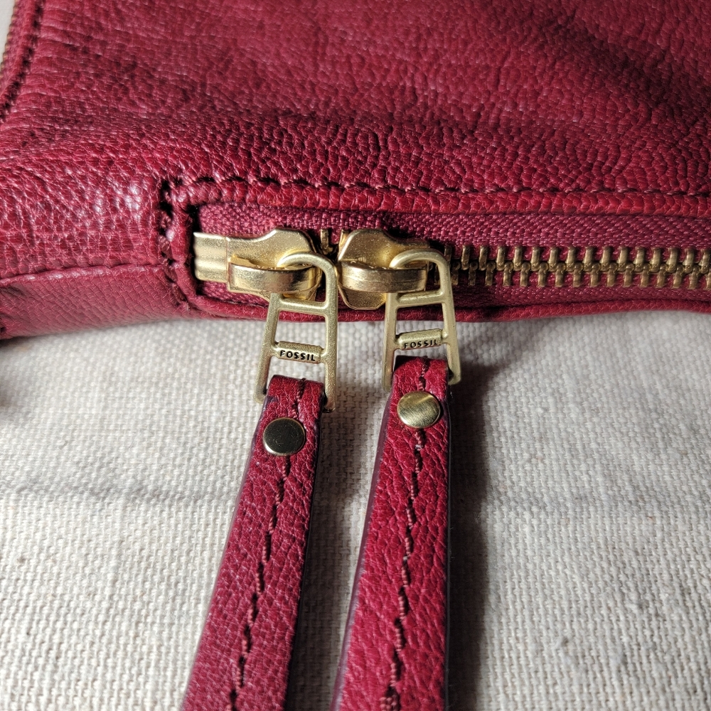 ❤ SOLD 🎆 Fossil Purse 😍 Red - Picture 5 of 14